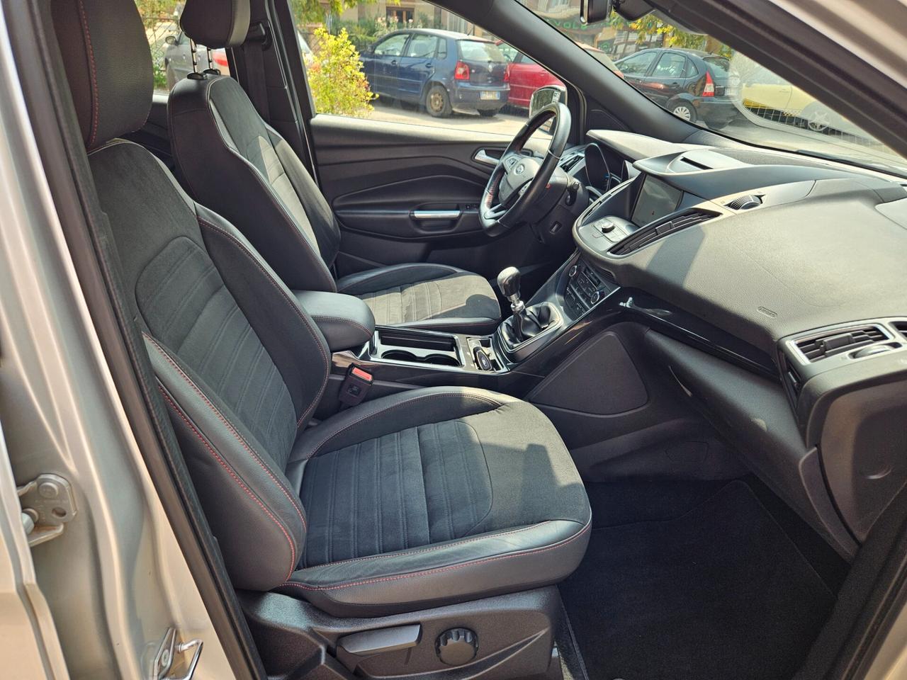 FORD KUGA 2.0 TDCI 120CV ST LINE CHILOMETRI CERTI