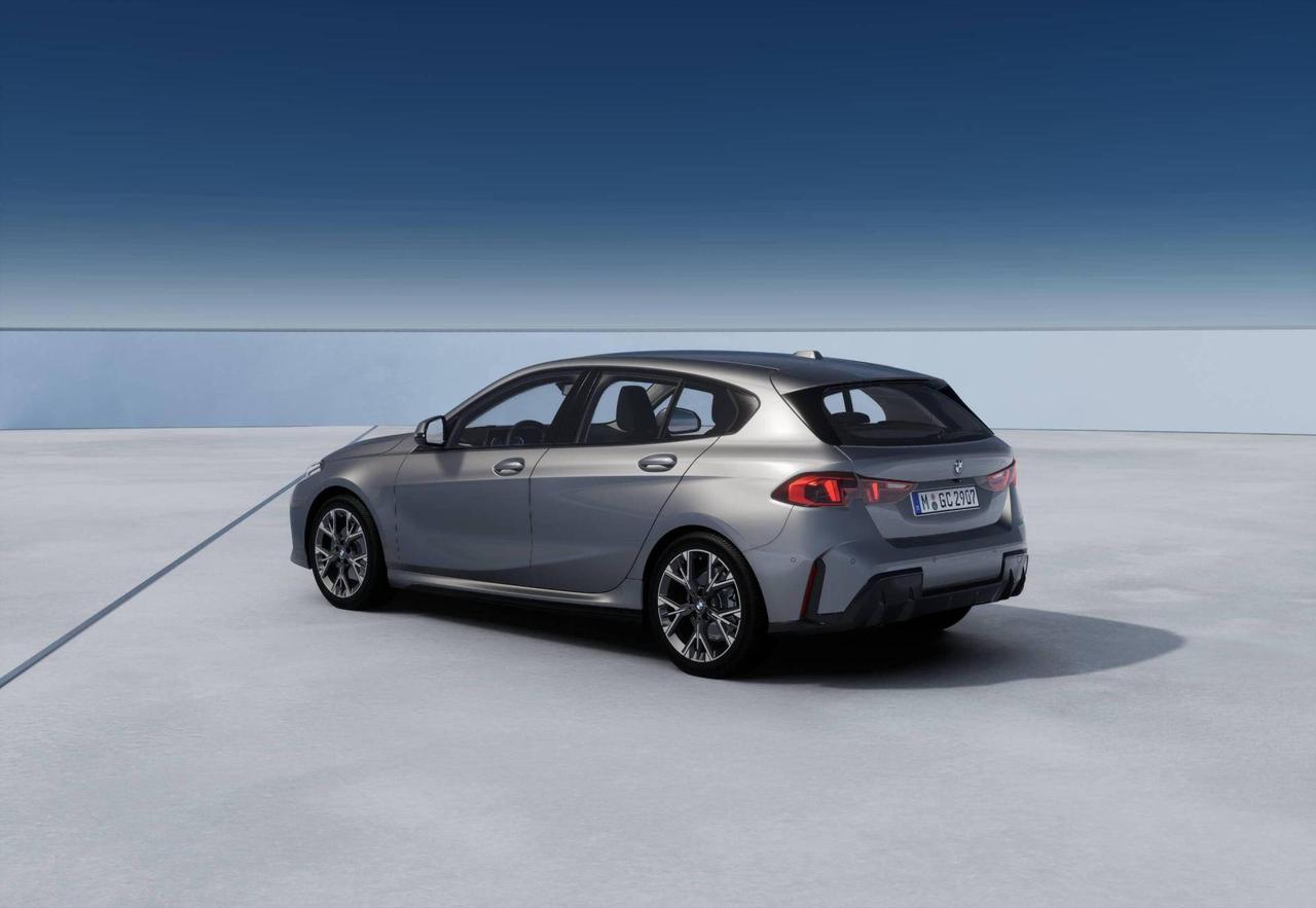BMW Serie 1 120 48V MSport Design