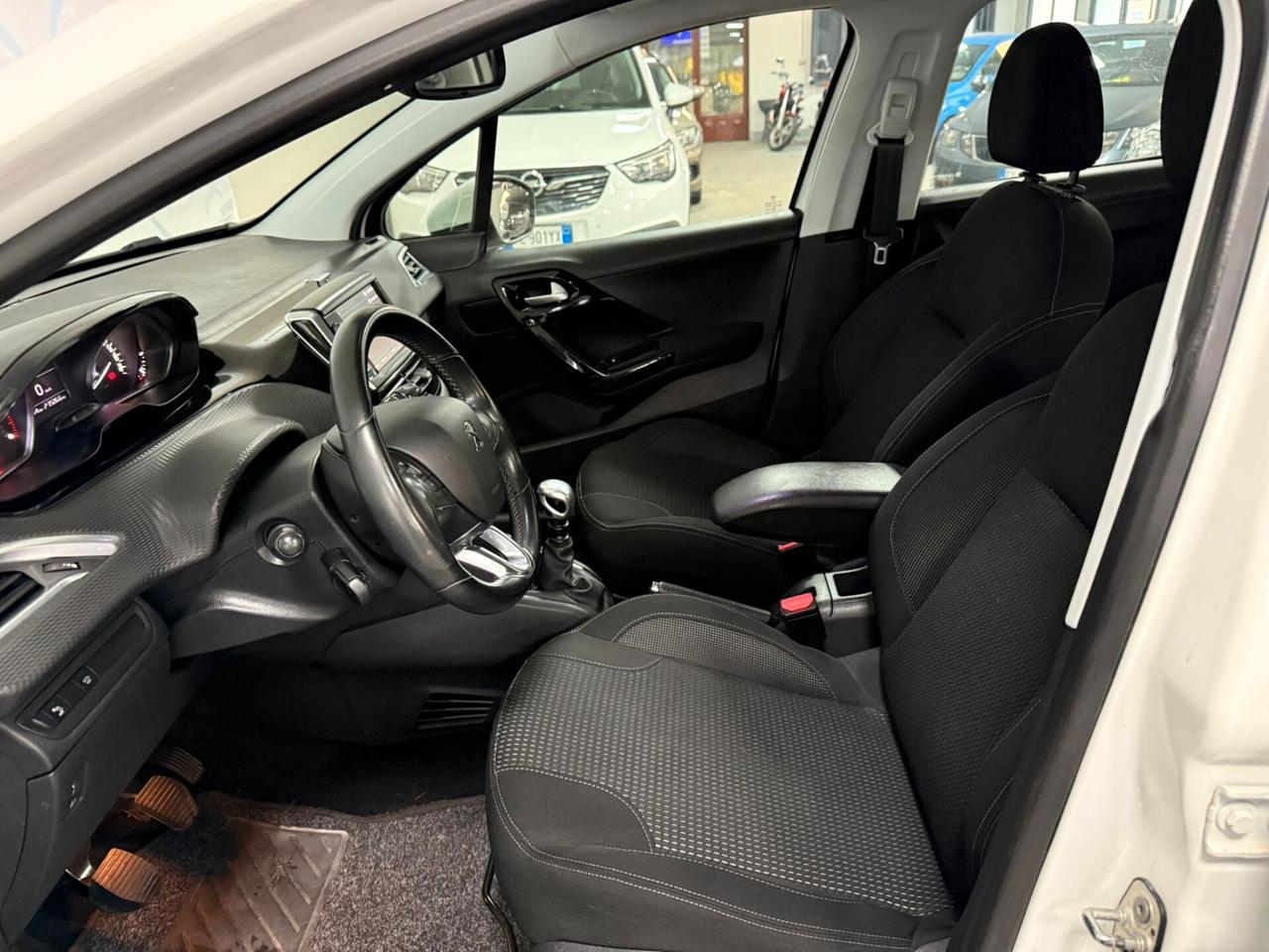 Peugeot 208 1.5 BlueHDi 100cv 5P Allure