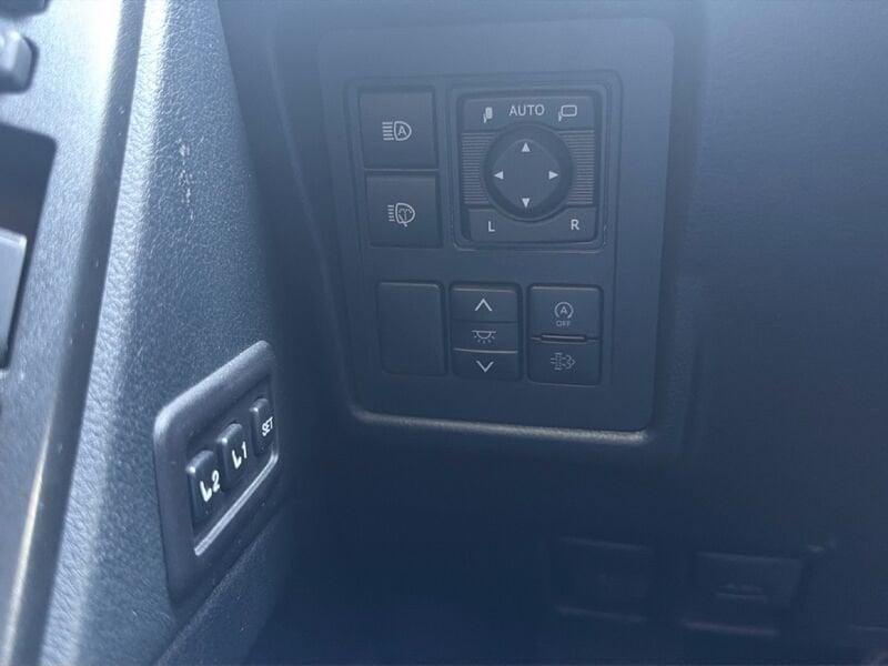Toyota Land Cruiser 2.8 D4-D Lounge A/T