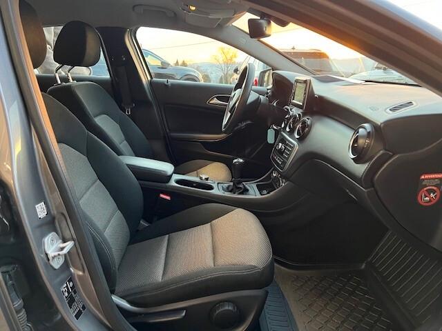 Mercedes-benz A 180 Navi, Sensori, Bluetooth, Neopatentati