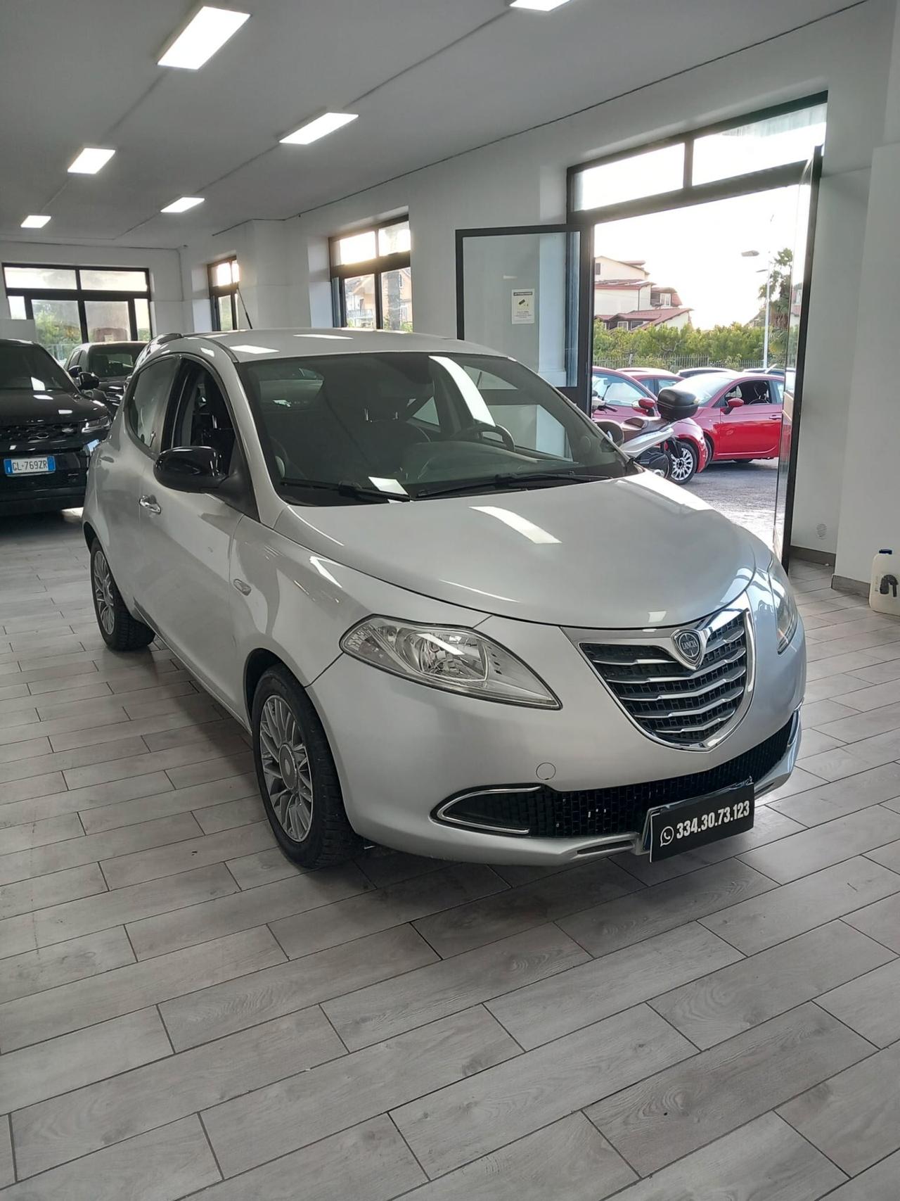 Lancia Ypsilon 1.2 Platinum GPL