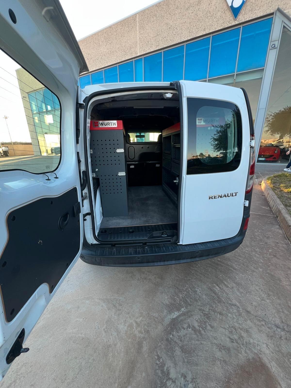 Renault Kangoo 95CV minifurgone possibilità noleggio no scoring