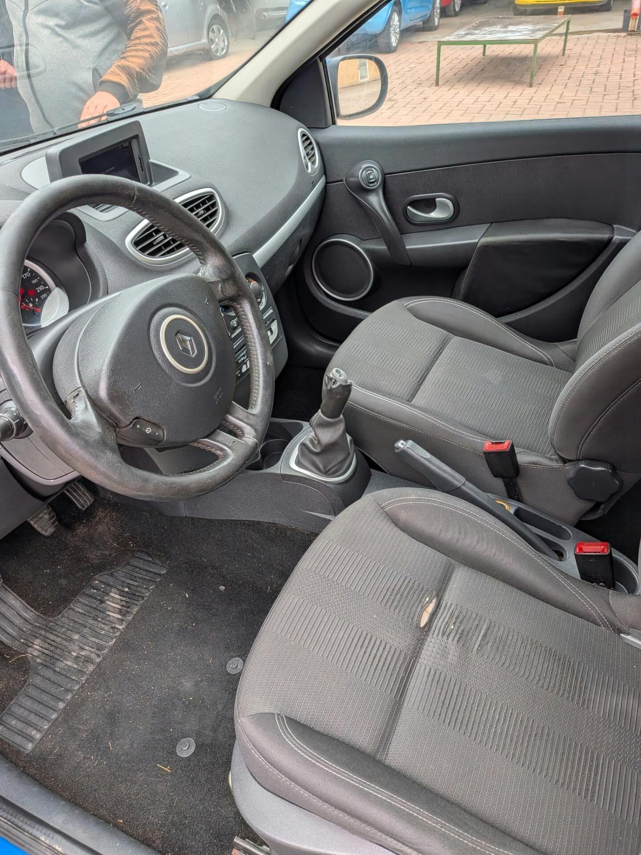 Renault Clio 1.2 16V 5 porte Luxe