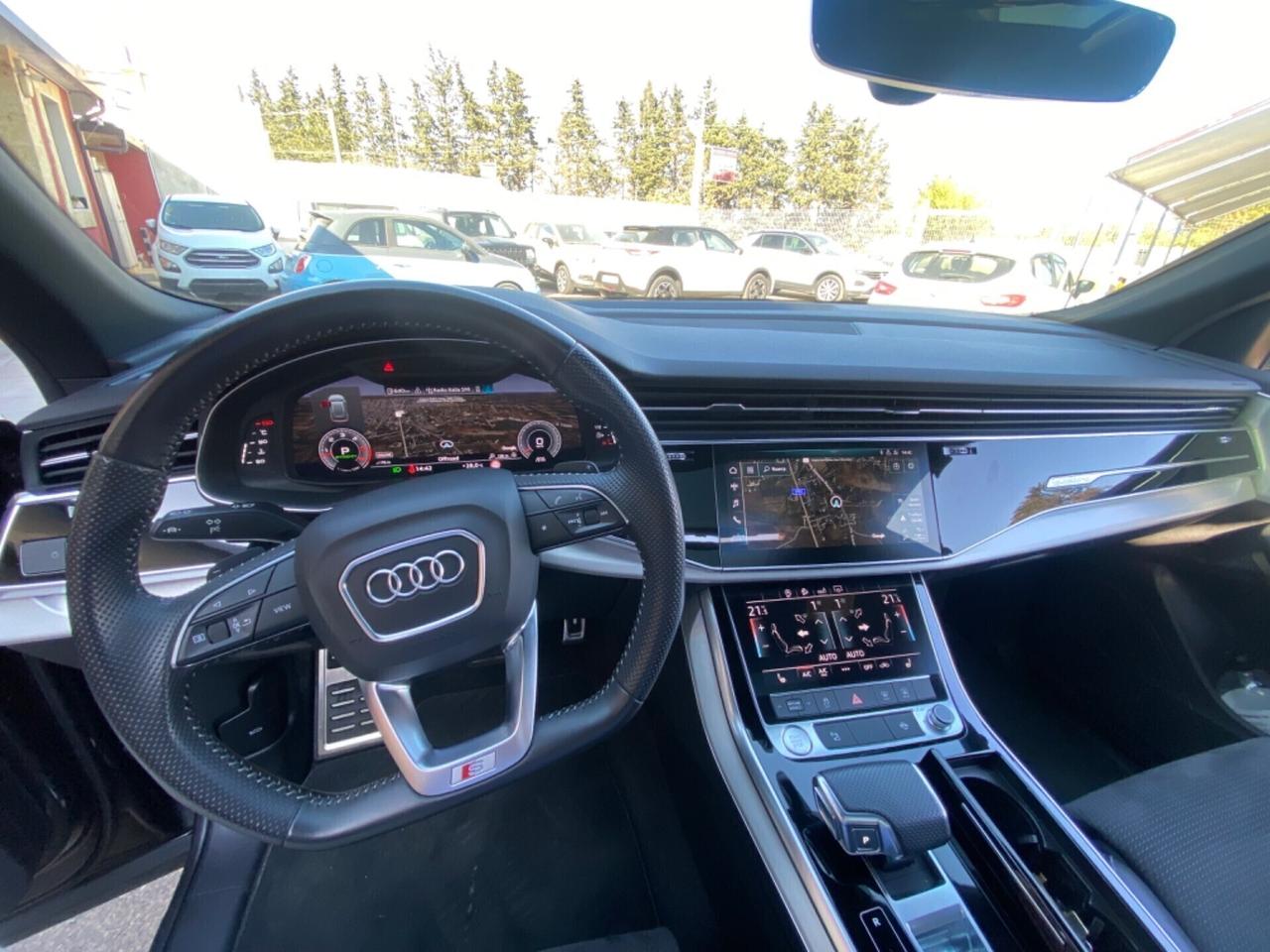 Audi Q8 50 TDI 286 CV quattro S-line