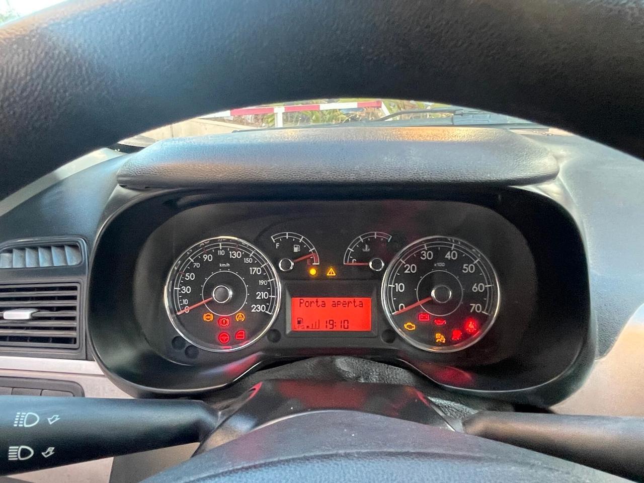 Fiat Punto 1.4 8V 5 porte Natural Power Easy