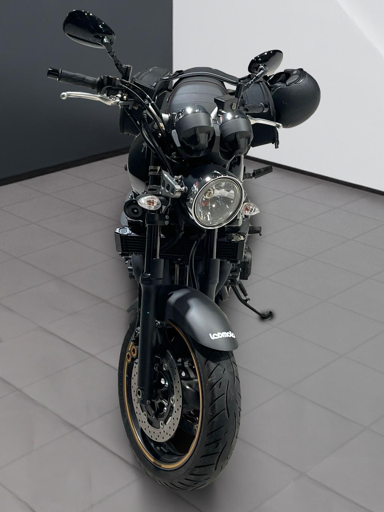 Yamaha XJR 1300
