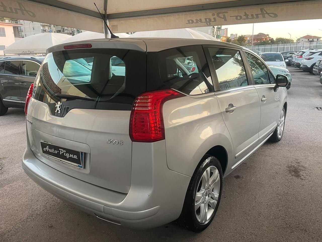 Peugeot 5008 1.6 HDi 112CV Allure