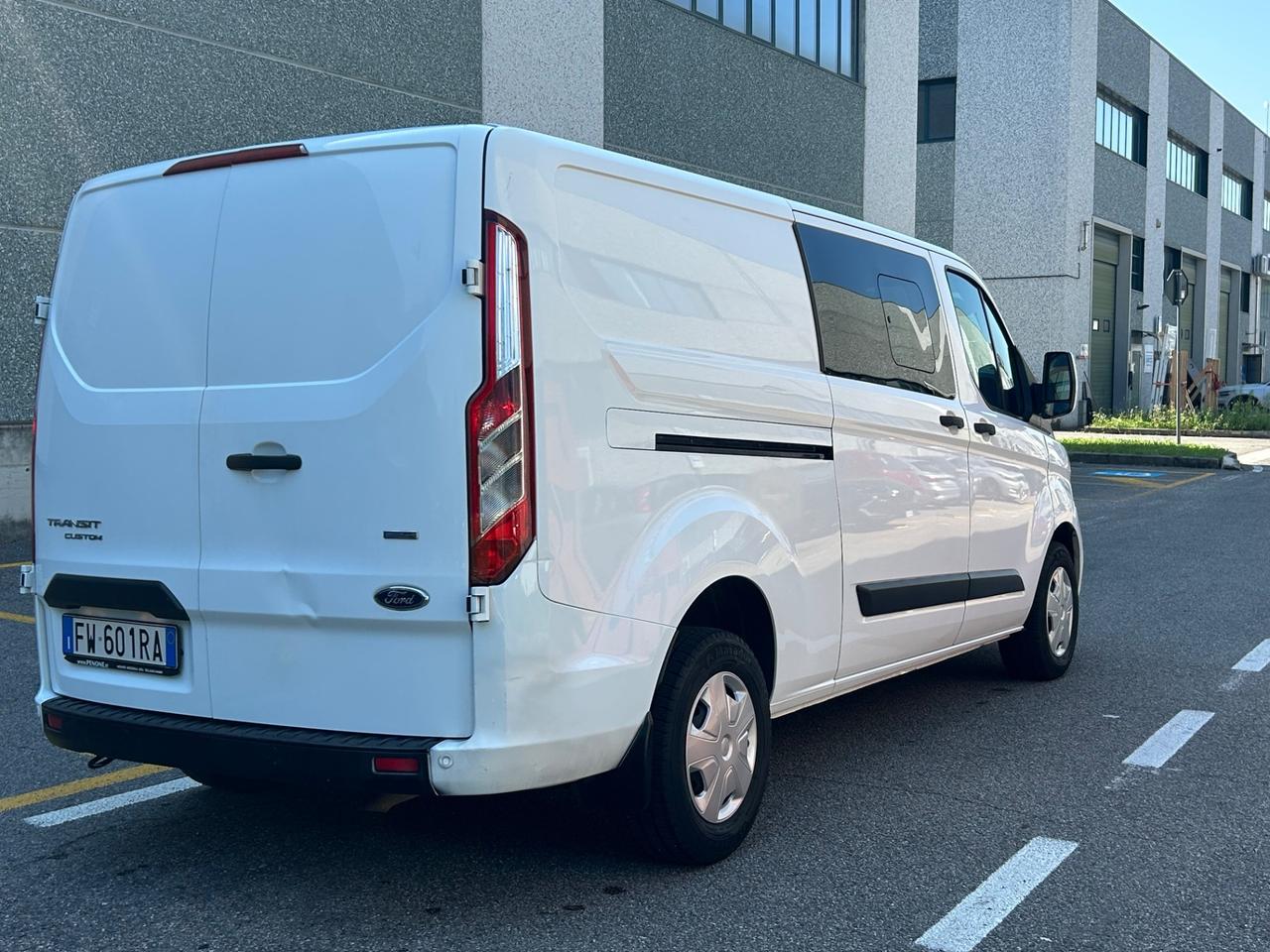 Ford Tourneo Custom Transit 300 2.0 TDCi 130 CV Titanium Doppia Cabina 6 Posti