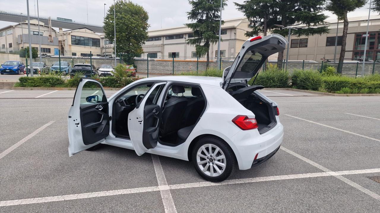 Audi A1 allstreet 30 TFSI Business KM 5000