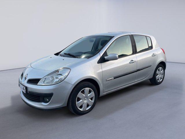 RENAULT Clio 1.2 BENZ 75 CV 16V 5 porte ADATTA NEOPATENTATI