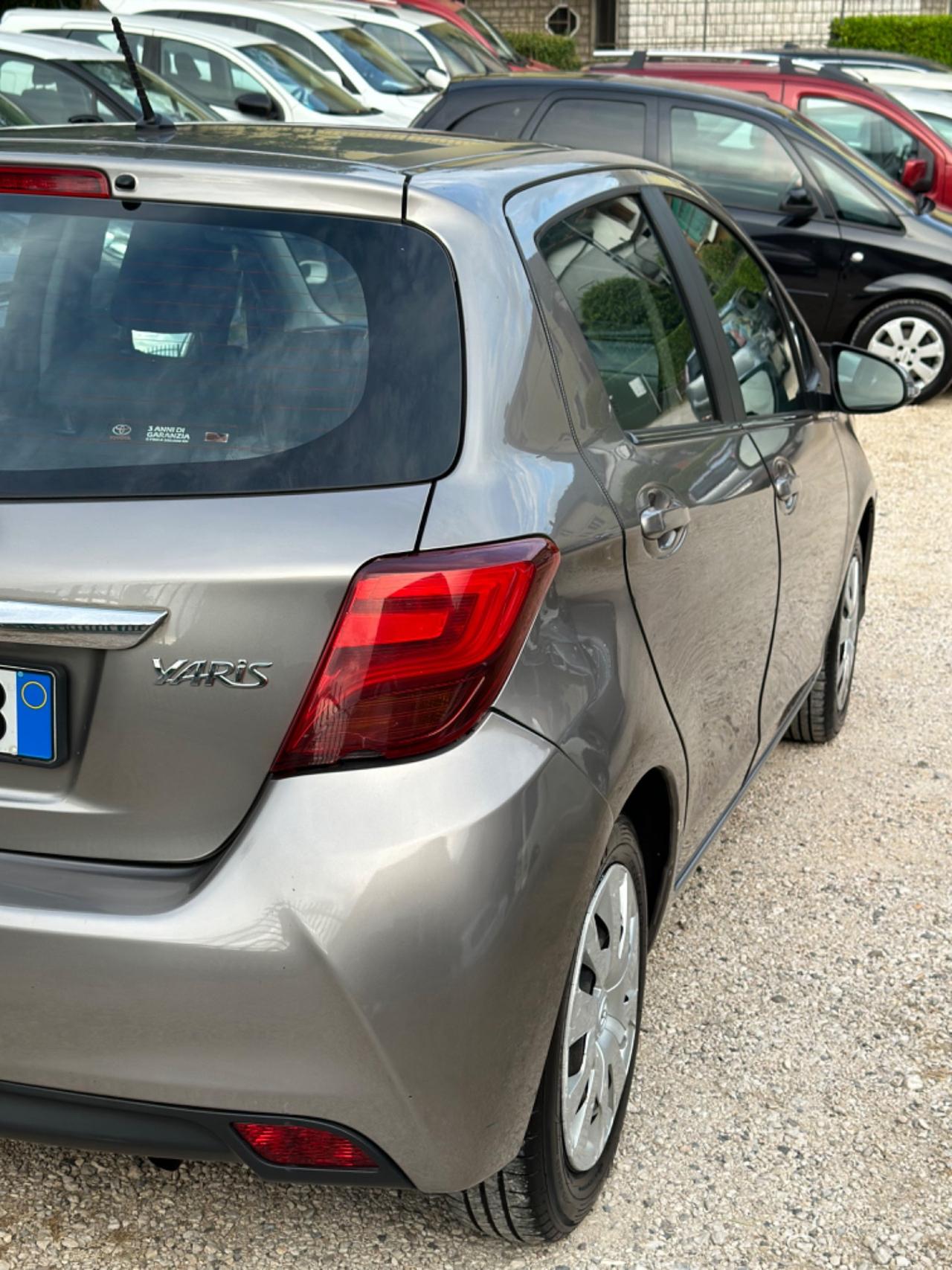 Toyota YARIS 1.0 5P ACTIVE KMCERT GARANZ UNICOPR