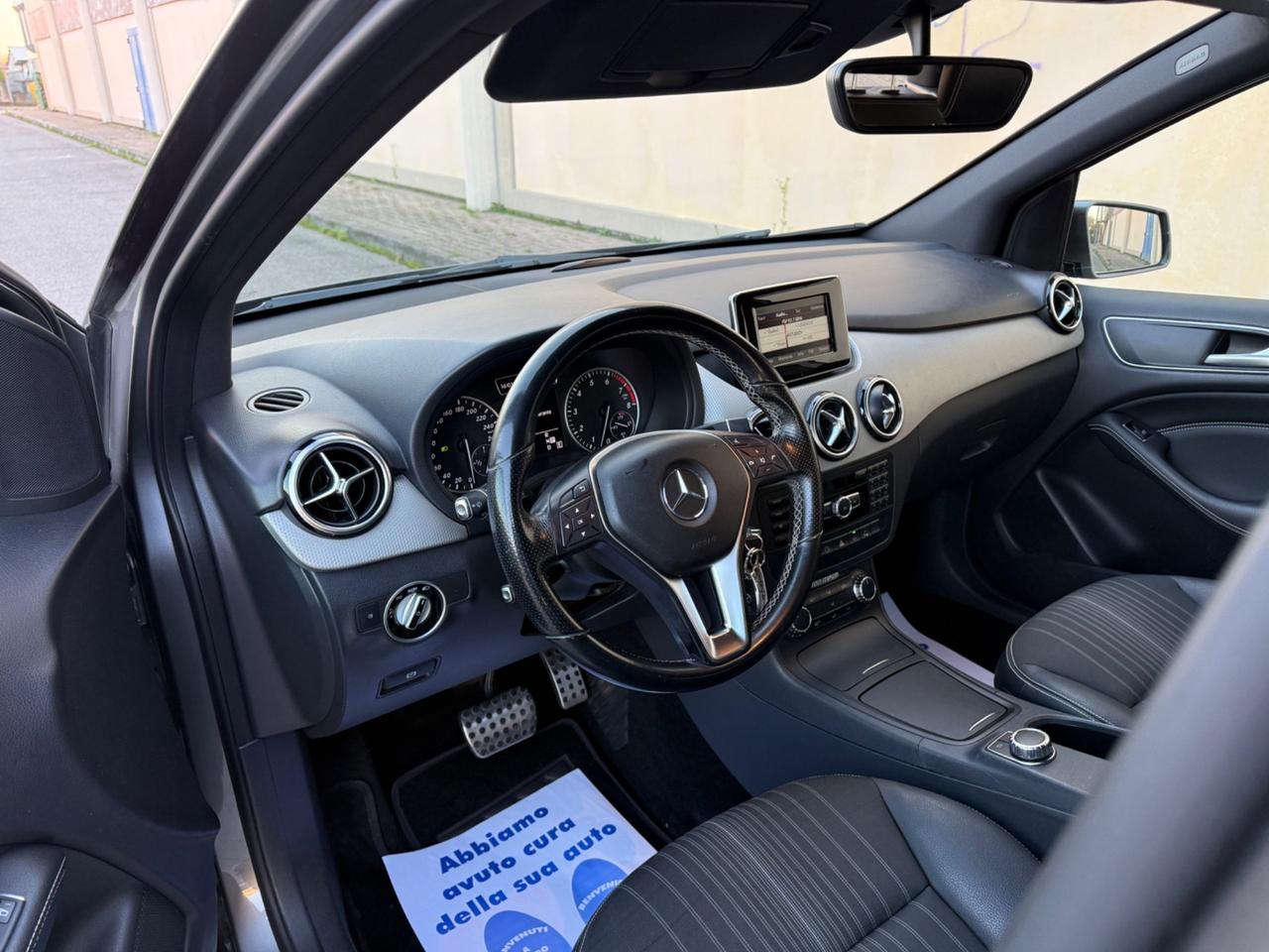 Mercedes-benz B 180 BlueEFFICIENCY Premium