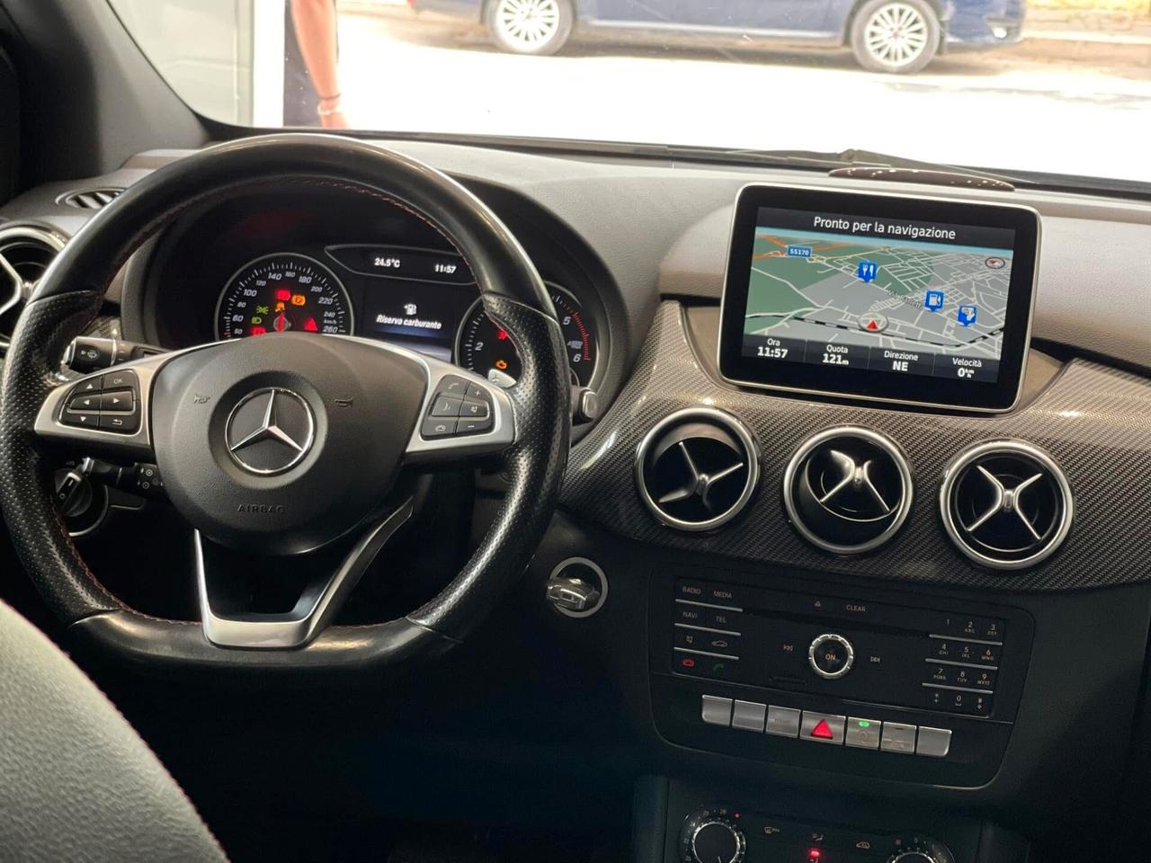 Mercedes-benz B 200D Auto. FULL AMG