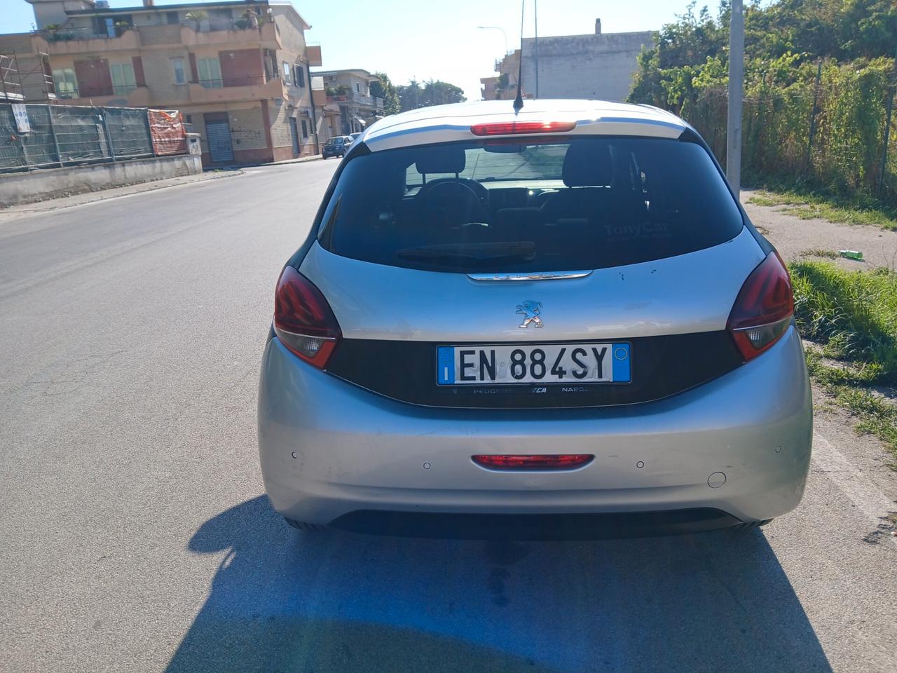 Peugeot 208 1.4 HDi 68 CV 5 porte Allure