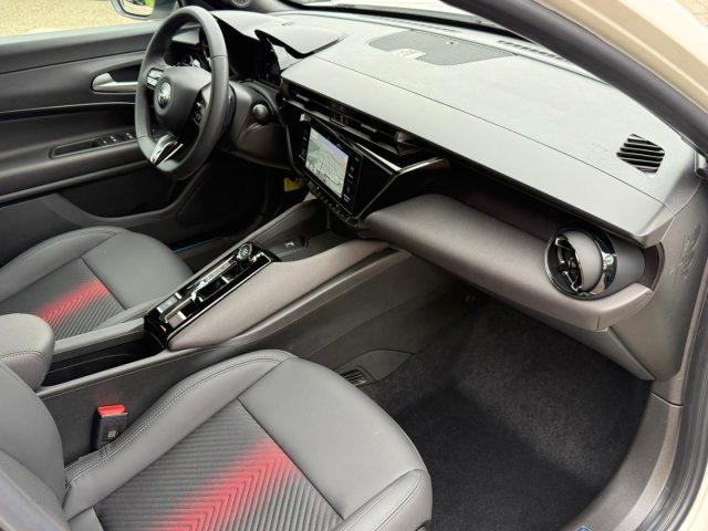 ALFA ROMEO Junior 1.2 145 CV Hybrid eDCT6 Speciale NAVI - LED - 18