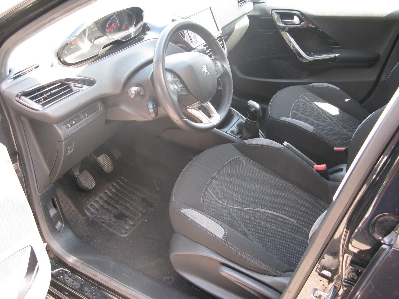 Peugeot 208 1.4 HDi 68 CV 5 porte Active
