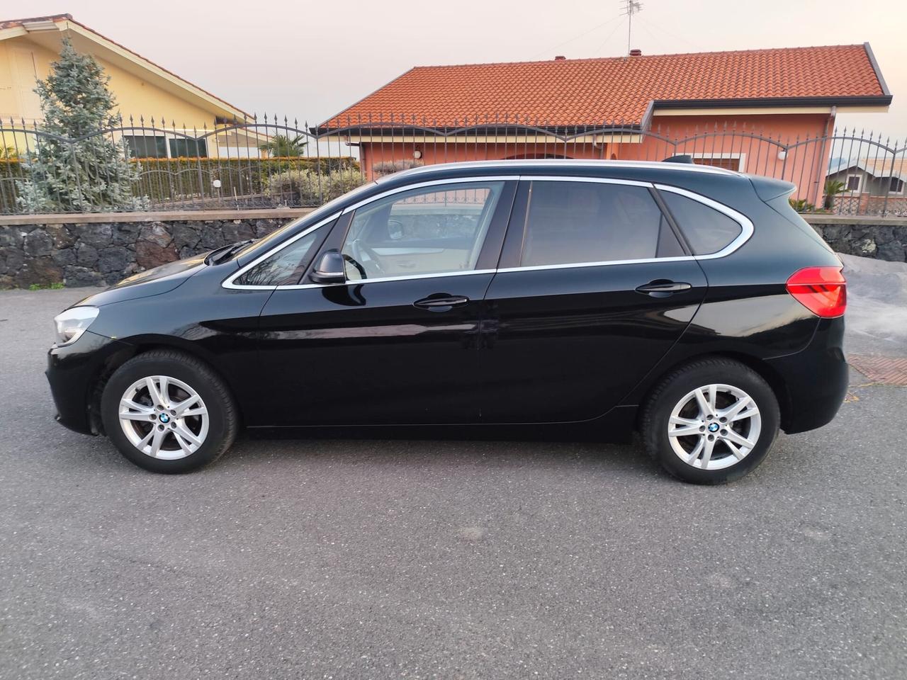 Bmw 2er Active Tourer 214d Advantage
