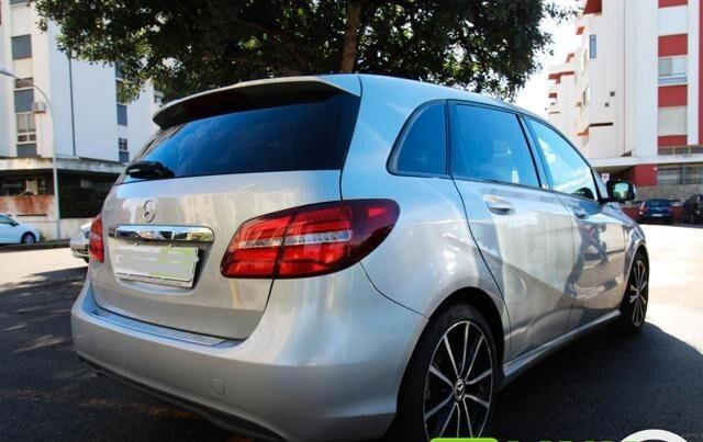 Mercedes-benz B 180 d Automatic Premium