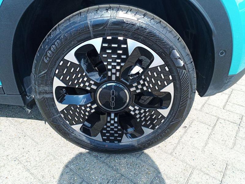 FIAT 600 1.2 Hybrid 145cv La Prima