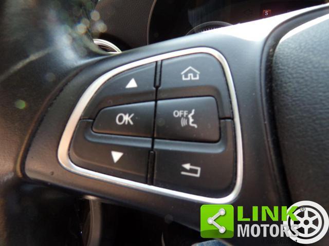 MERCEDES-BENZ C 200 d Auto Premium con Garanzia!