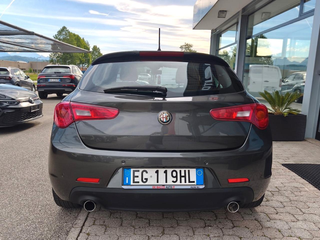 Alfa Romeo Giulietta 1.4 t. Distinctive 120cv OK NEOPATENTATI