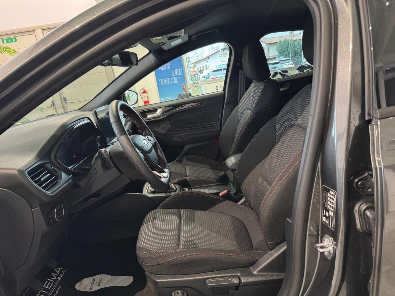 FORD Focus 1.0 125 CV Hybrid ST-Line GOMME M+S