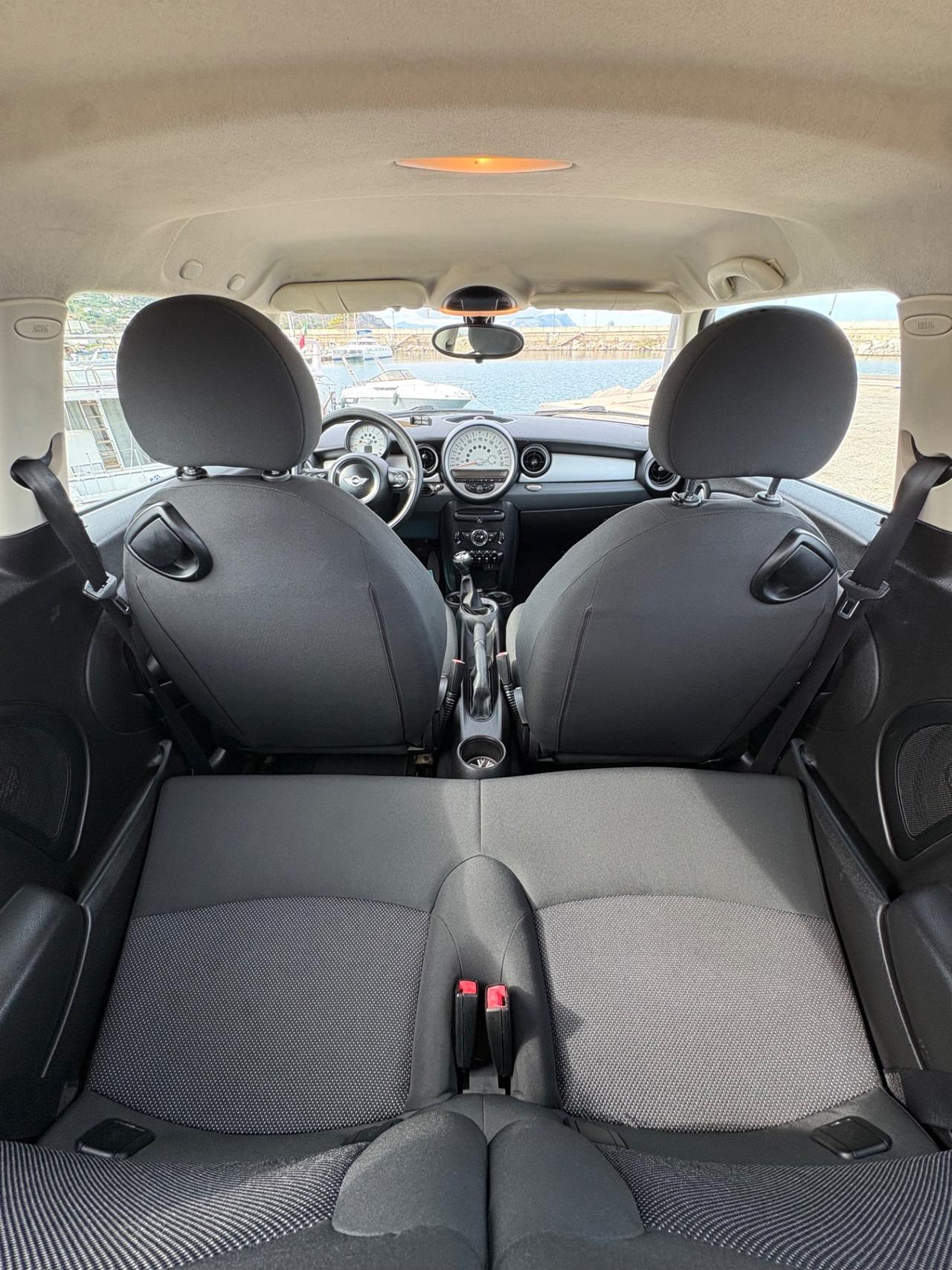 Mini 1.6 16V One (55kW)