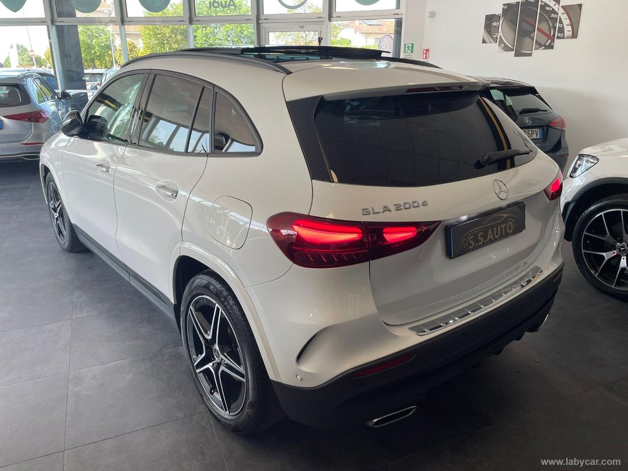 MERCEDES-BENZ GLA 200 d Automatic AMG Line Adv.Plus TETTO PANORAMICO