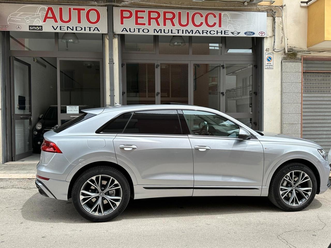 Audi Q8 50 TDI 286 CV quattro S Line TETTO/FULL