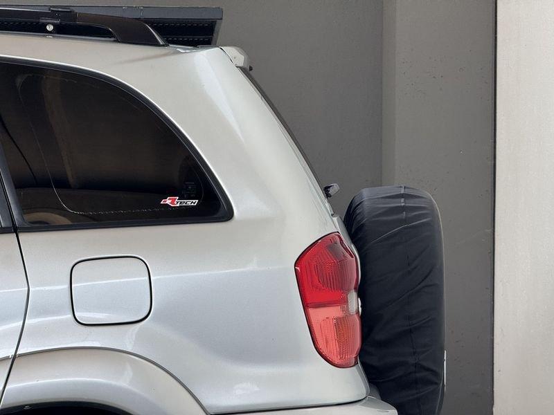 Toyota RAV4 5p 2.0 d-4d 16v ASI KIT RIALZO +4CM LUCI LED PORTAPACCHI