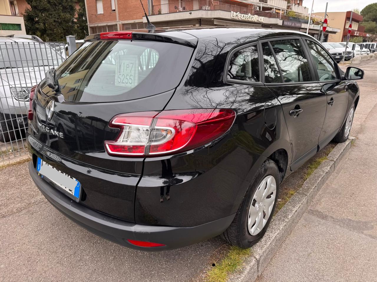 Renault Mégane 1.5 dCi 110CV neopaten garanzia 12 mesi