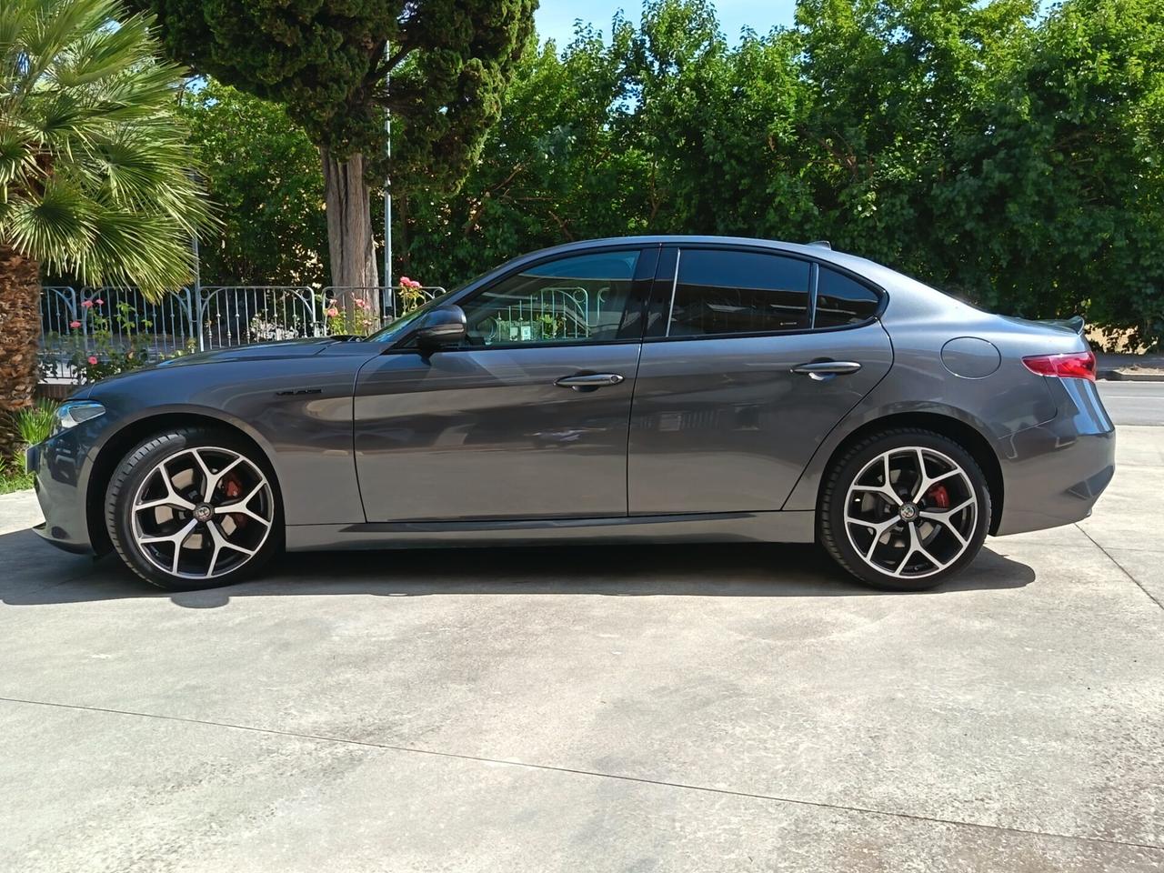 Alfa Romeo Giulia 2.2 Turbodiesel 210 CV AT8 AWD Q4 Veloce