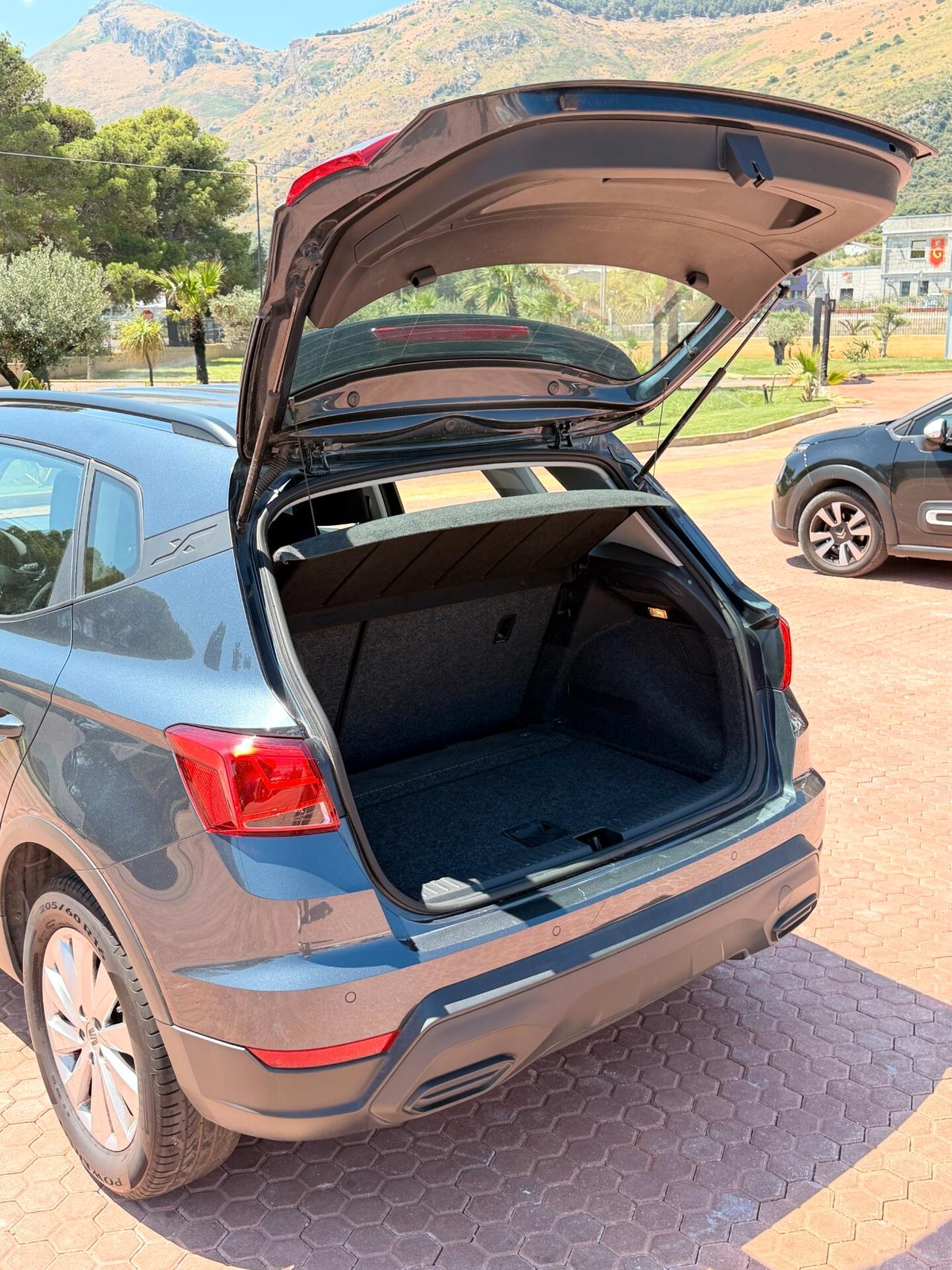 SEAT Arona 1.0 EcoTSI Style Manuale - 2025 - 57.000 km - Nera