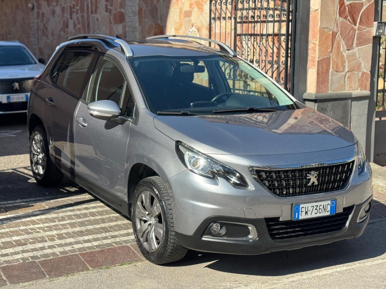 Peugeot 2008 PureTech 82 S&S Allure