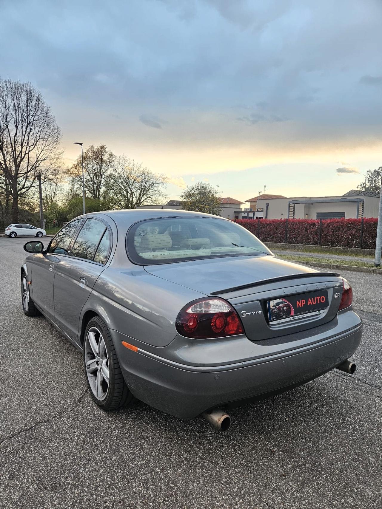 Jaguar S-Type 4.2 V8 cat R Super Charged