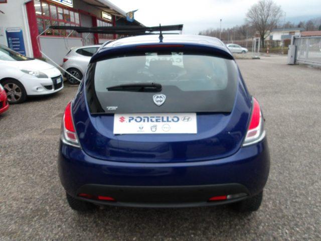 LANCIA Ypsilon 1.2 69 CV 5 porte NEOPATENTATI