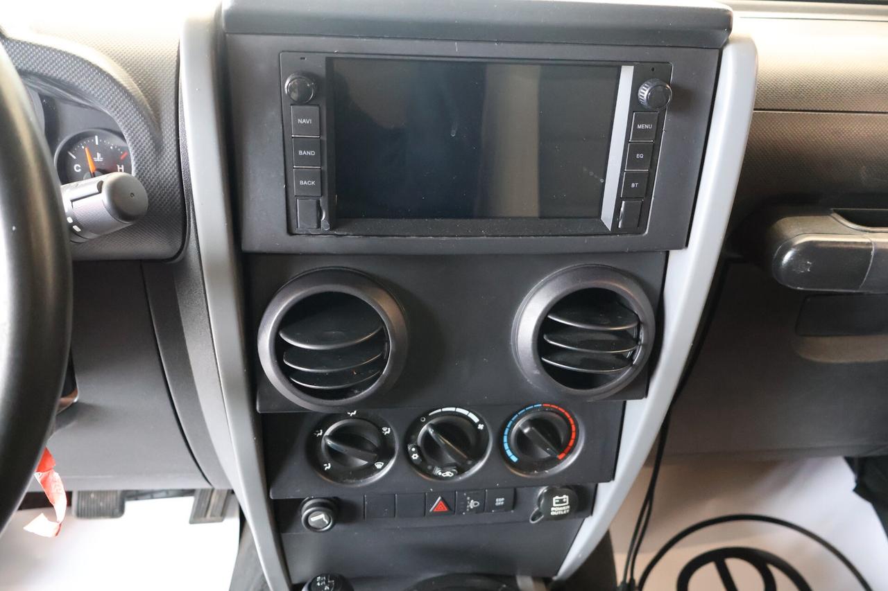 Jeep Wrangler 2.8 Unlimited CRD DPF Sport cabrio T
