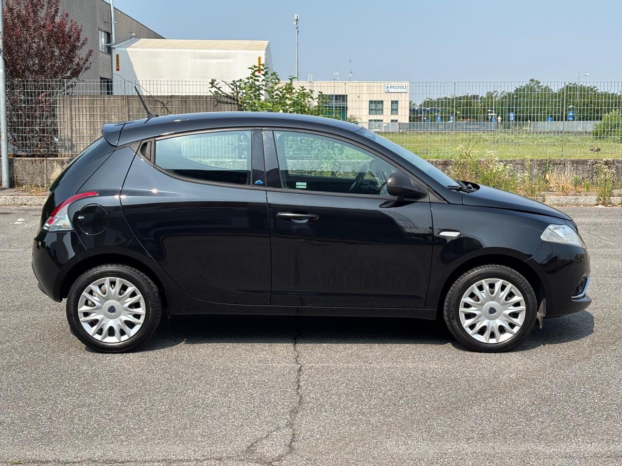 Lancia Ypsilon 1.2 69 CV UNICO PROPRIETARIO