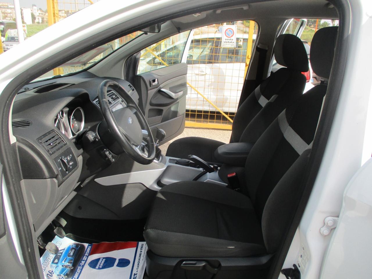 Ford Kuga 2.0 TDCi 140 CV 2WD MOLTO BELLA 2012