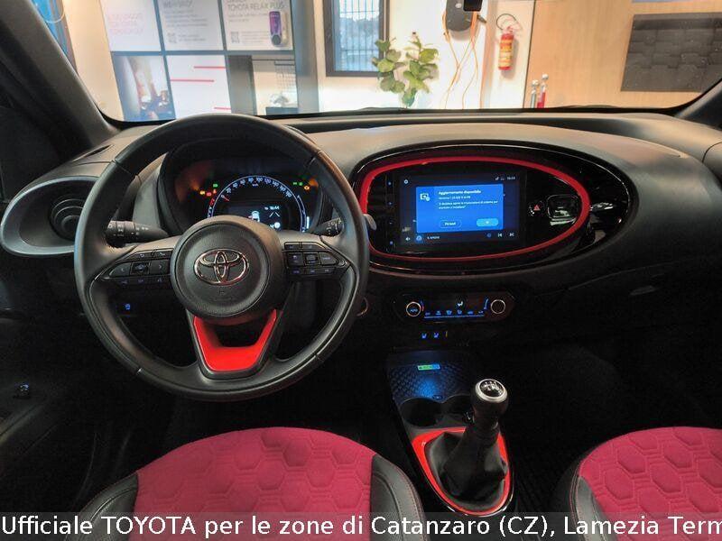 Toyota Aygo X Aygo X 1.0 VVT-i 72 CV 5p. Undercover