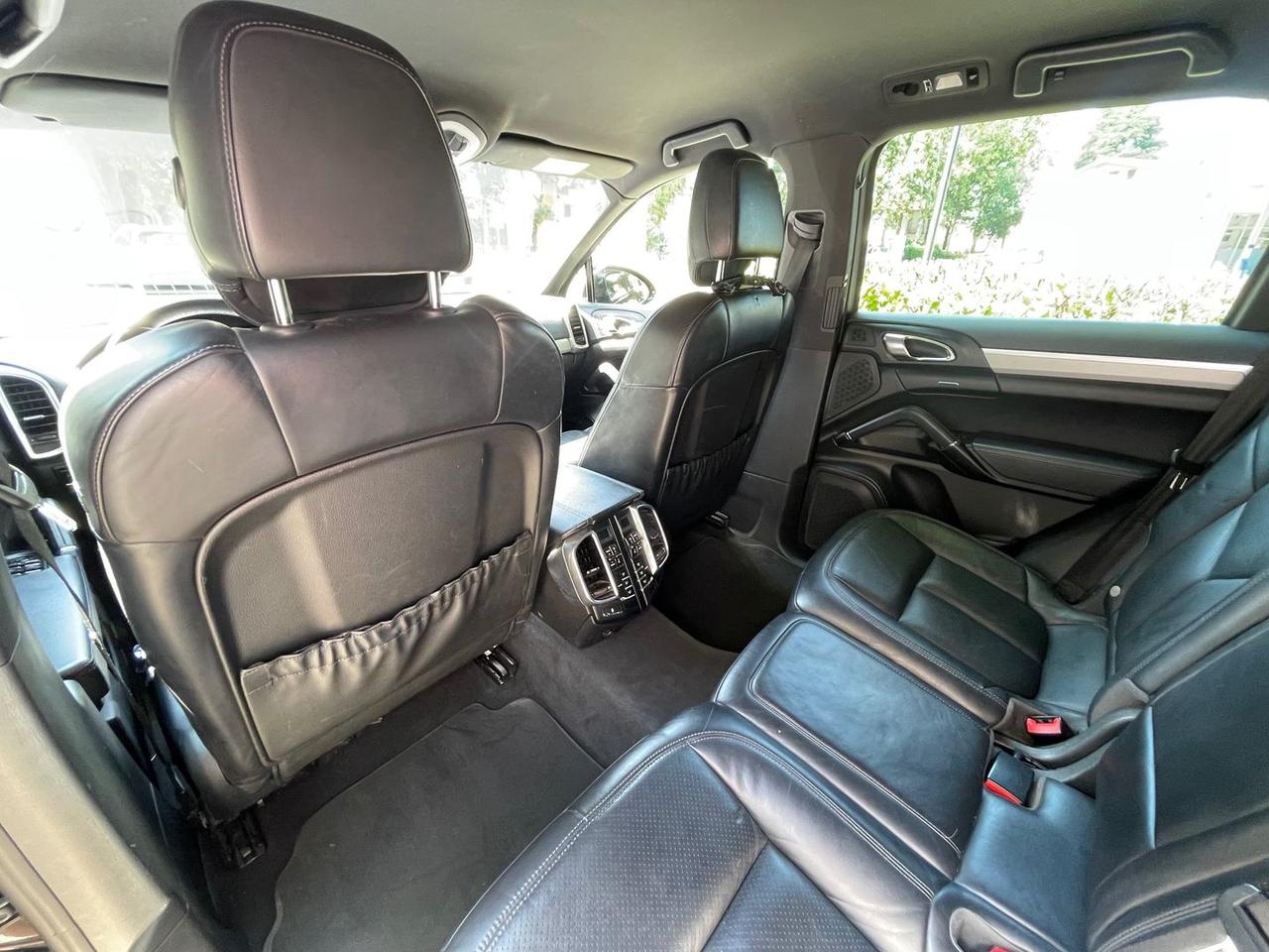 Porsche Cayenne Platinum Edition 3.0 #6240