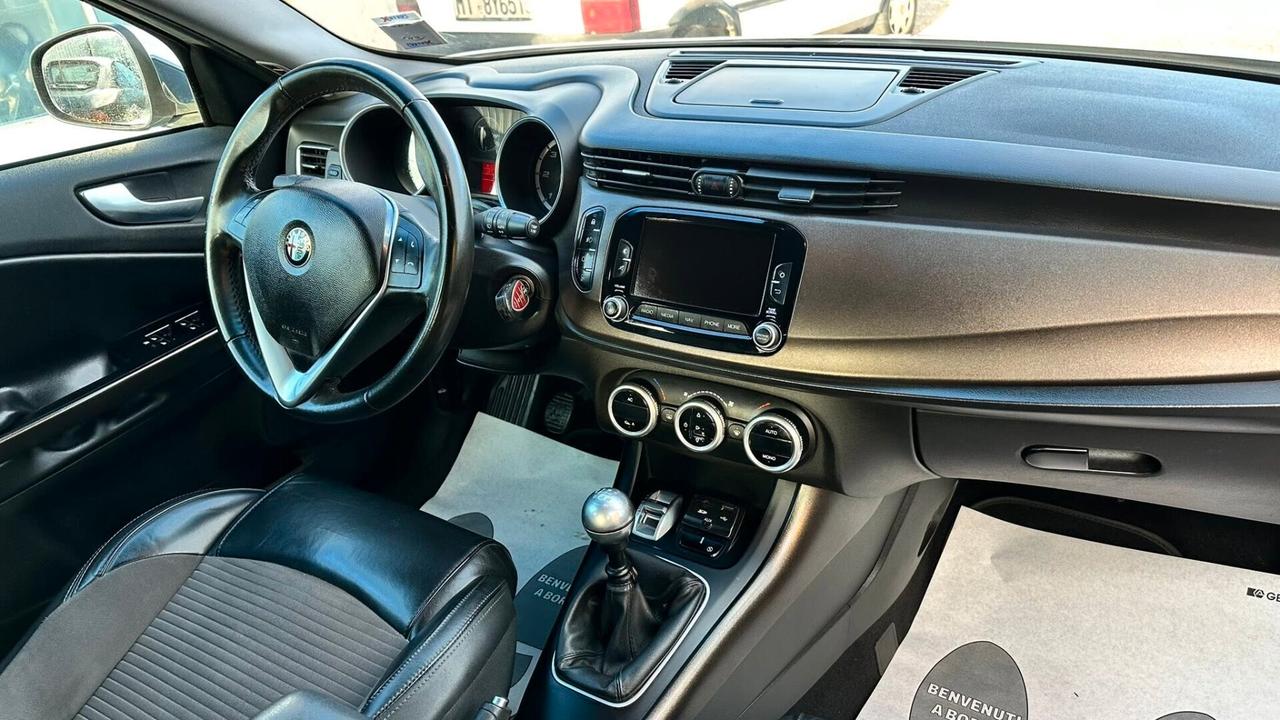 Alfa Romeo Giulietta 1.6 JTDm-2 105 CV Distinctive