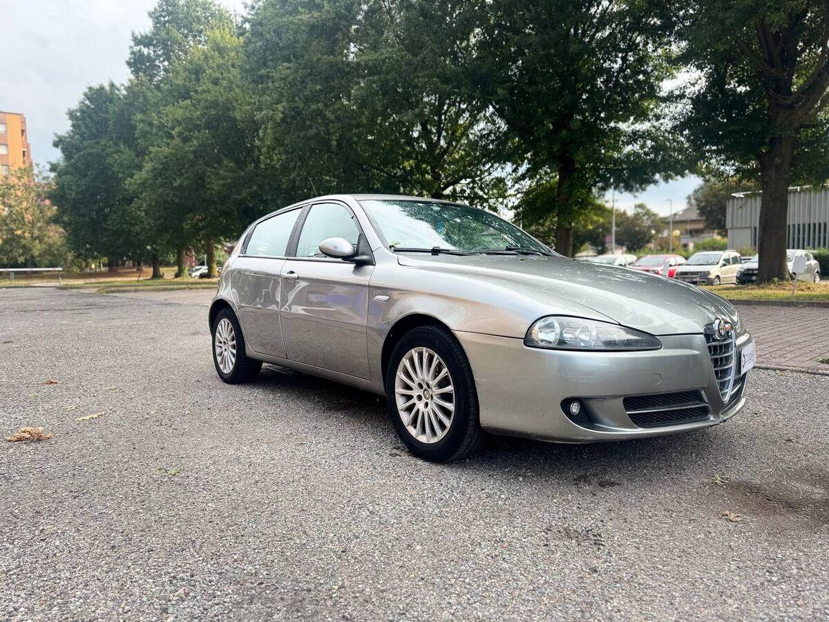 Alfa Romeo 147 1.6 ts 16v Distinctive c esp 105cv 5p