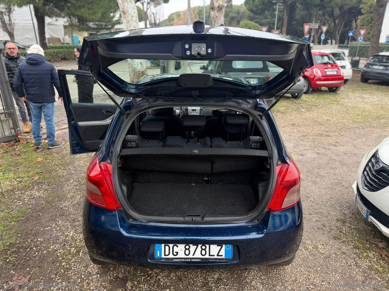 TOYOTA Yaris 1.4 D-4D 5p. Sol