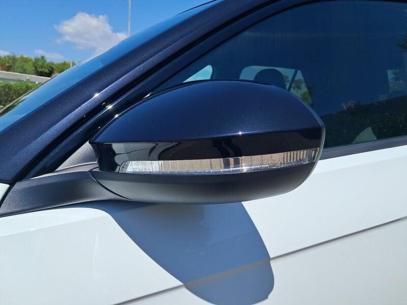 Volkswagen T-Roc T-Roc 1.5 TSI ACT DSG R-Line