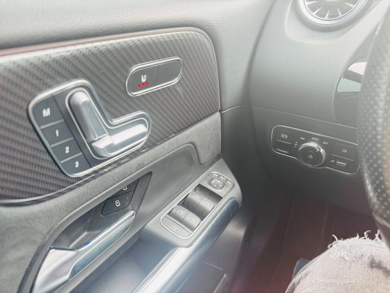 Mercedes-benz B 180 d Premium AMG (EXTRA FULL)