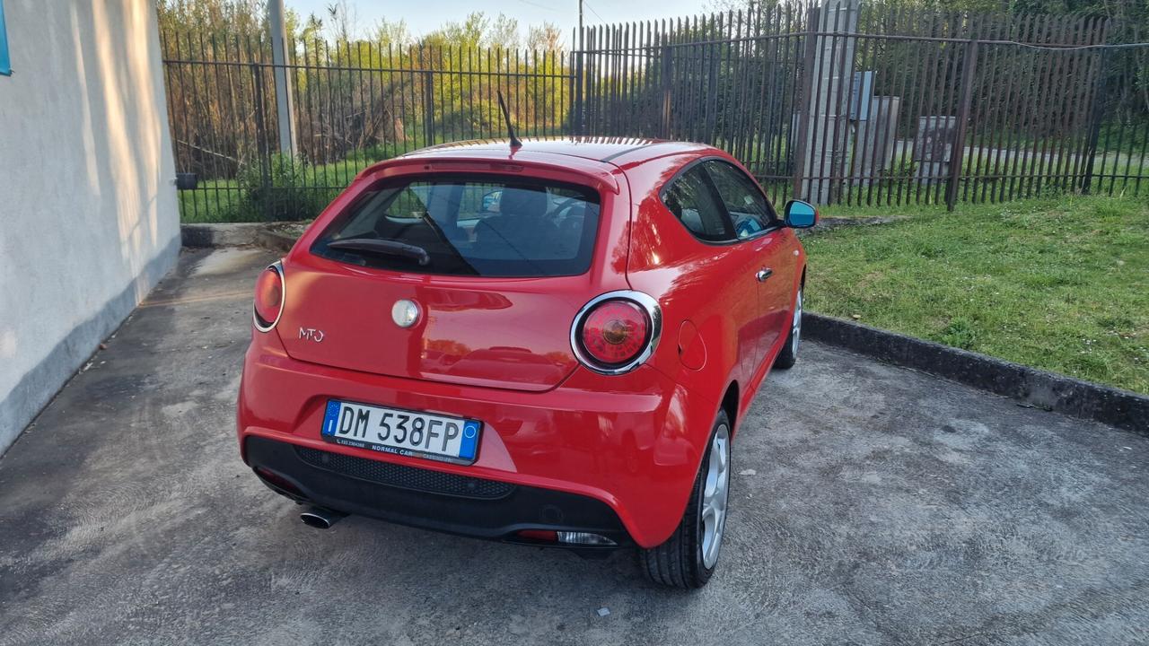 Alfa Romeo MiTo 1.6 JTDm 16V Distinctive Sport Pack