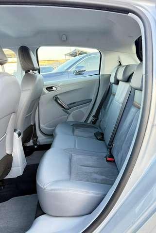 Peugeot 208 5p 1.6 vti 16v Allure