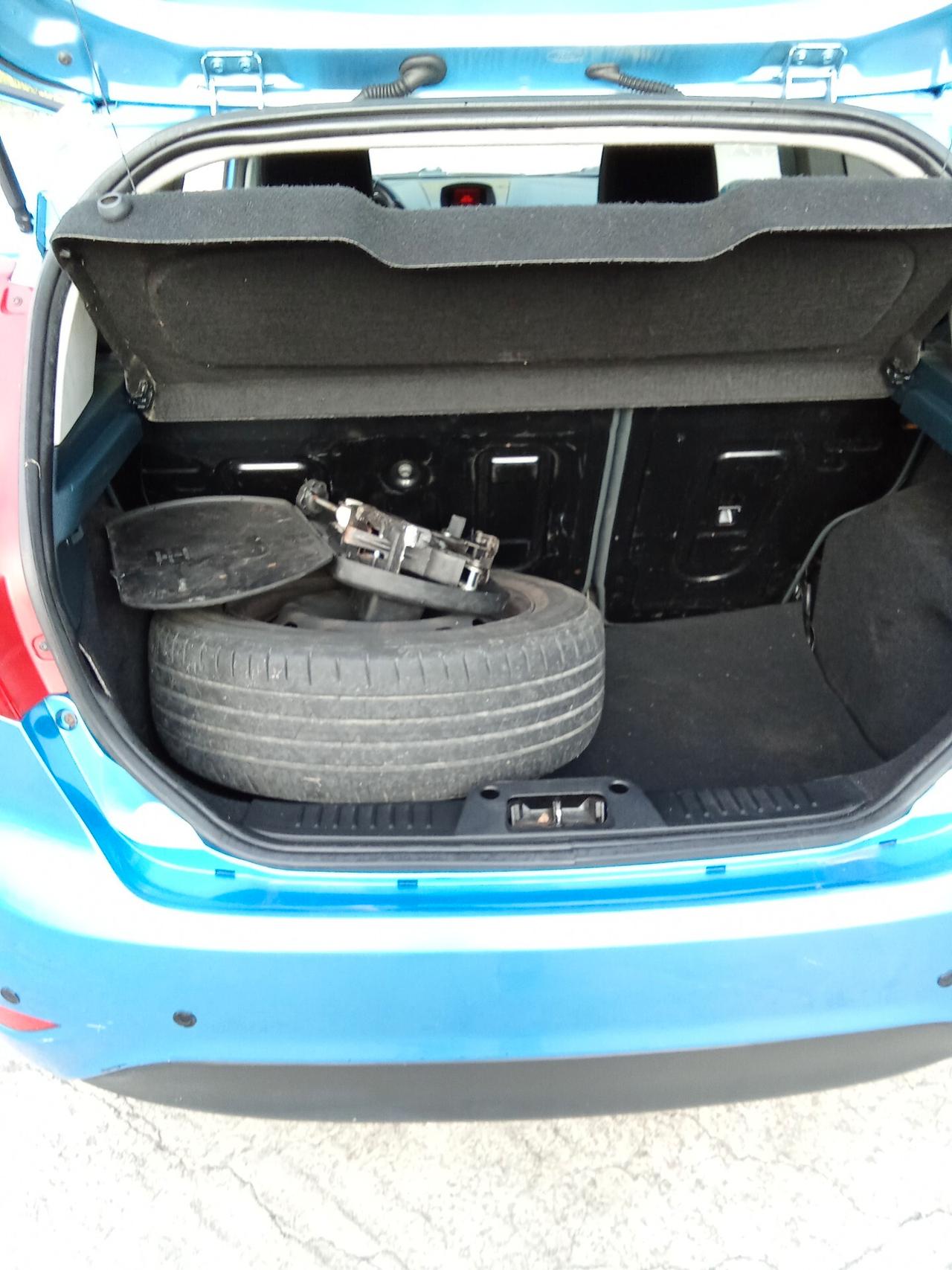 Ford Fiesta 1.4 GPL 3p 09